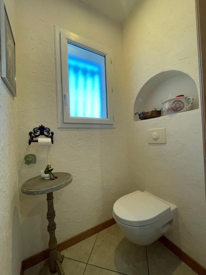 Le Calme De La Garrigue Bed & Breakfast Russan Ngoại thất bức ảnh
