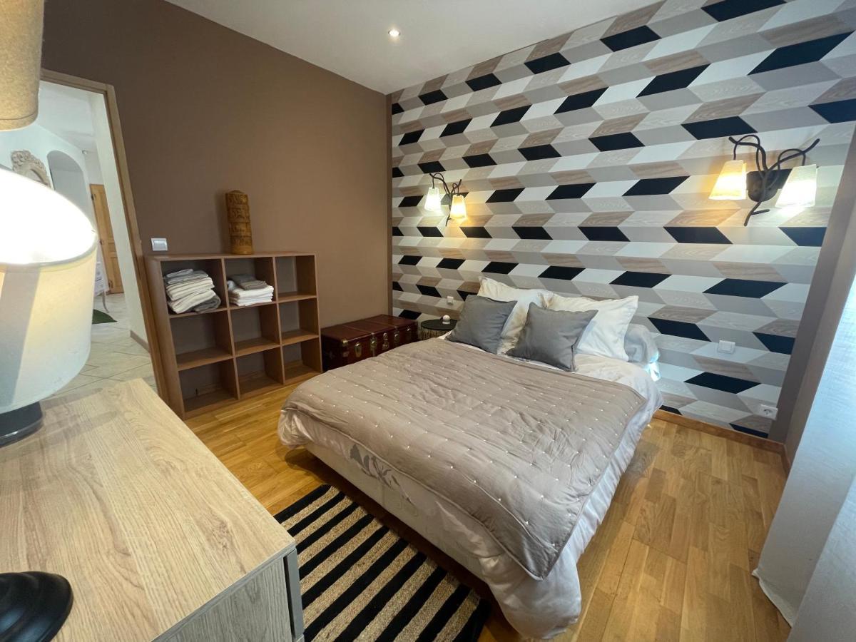 Le Calme De La Garrigue Bed & Breakfast Russan Ngoại thất bức ảnh
